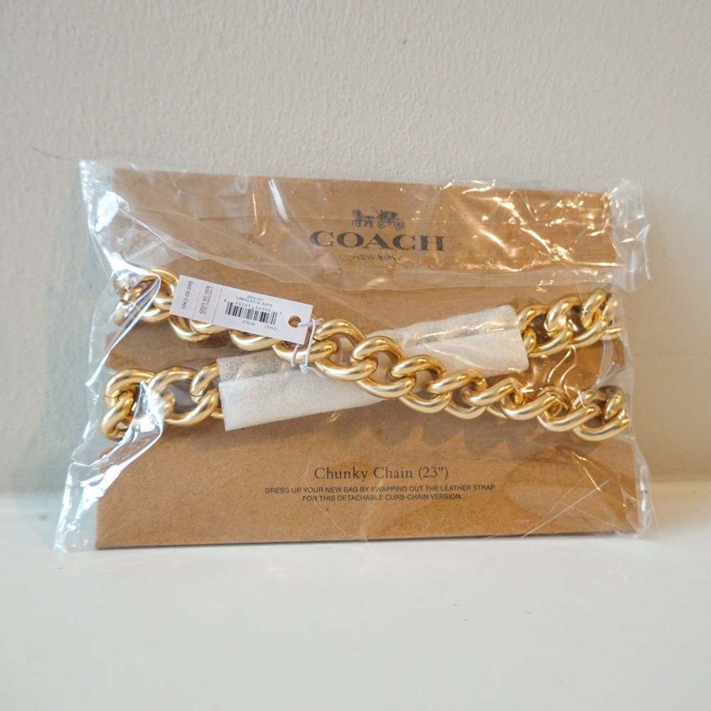 Coach Luxurious Gold Chain